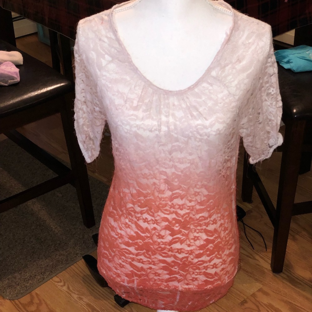 Multi-color lace quarter sleeve size Large